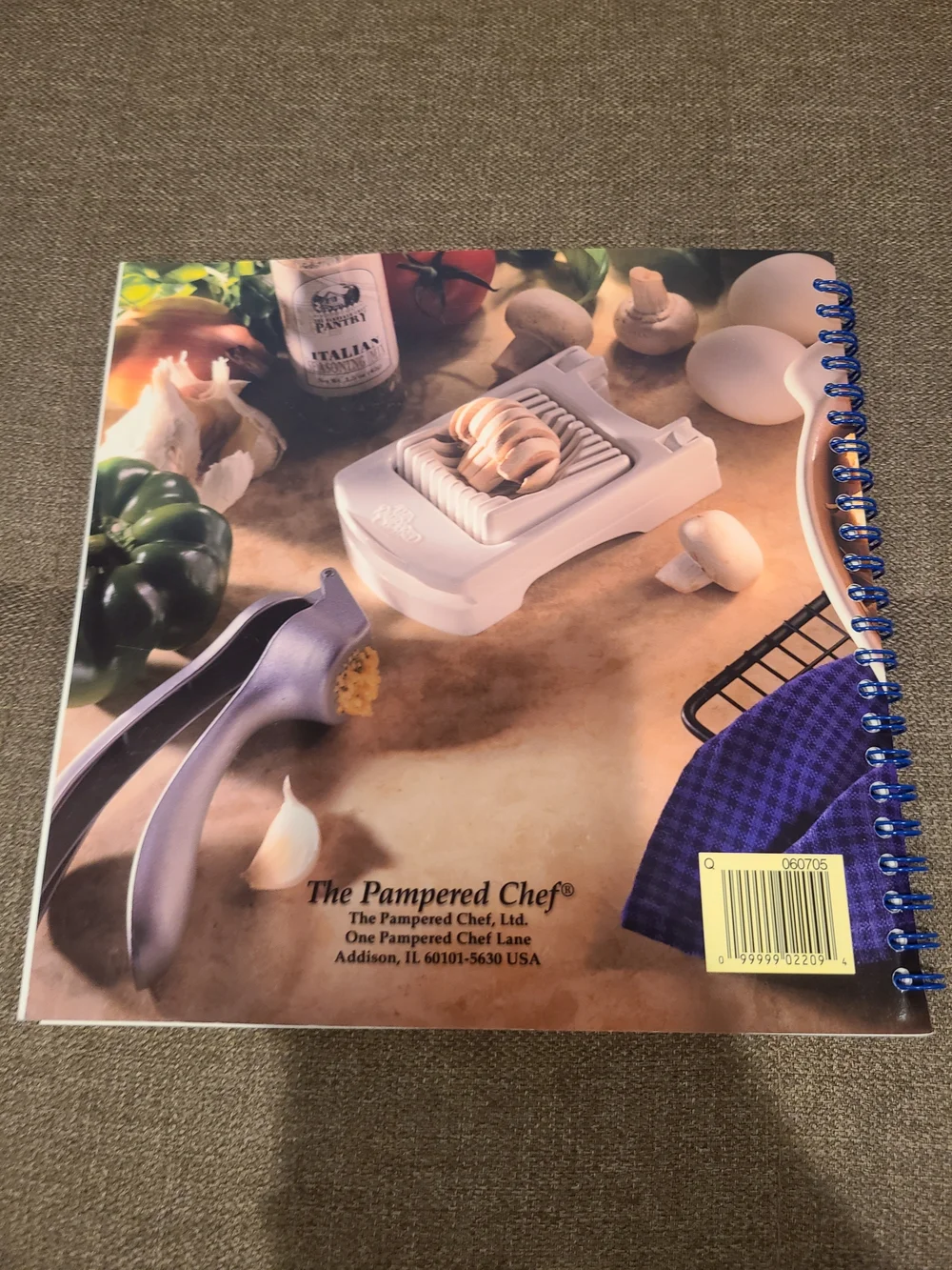 The Pampered Chef Main Dishes: Recipes at the Heart of Every Meal cookbook by Do